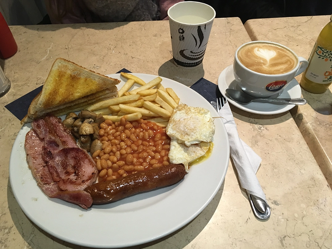 moto-roots-trip-english-breakfast